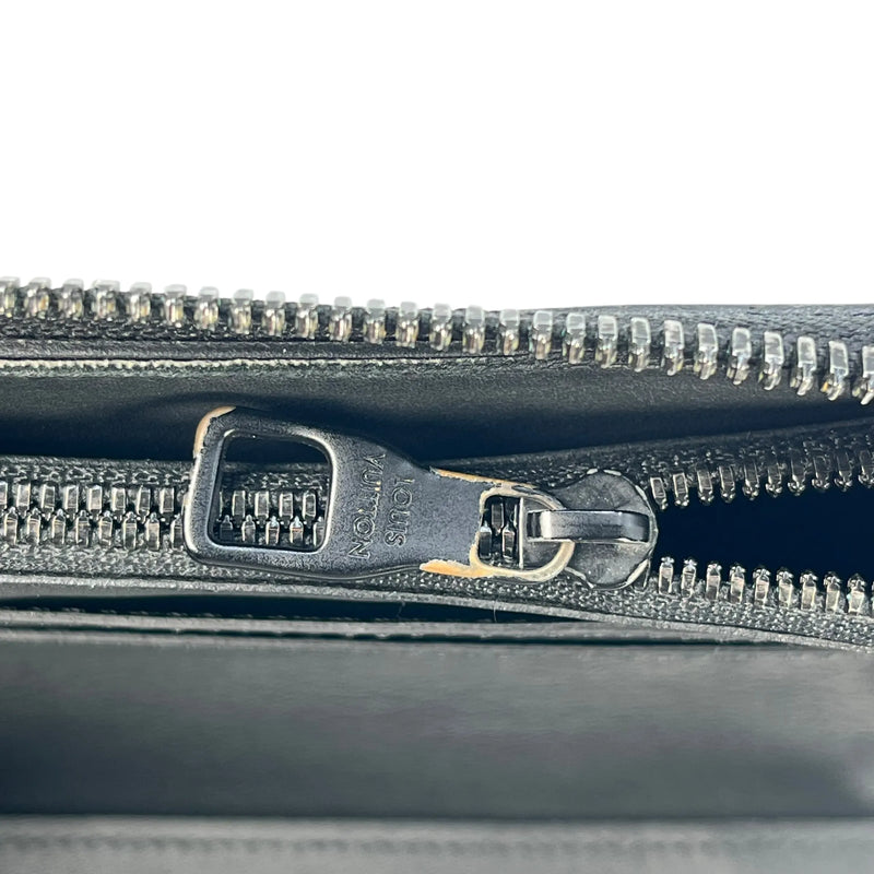Louis Vuitton Vertical Monogram Taurillon Zippy Long Wallet - Black 