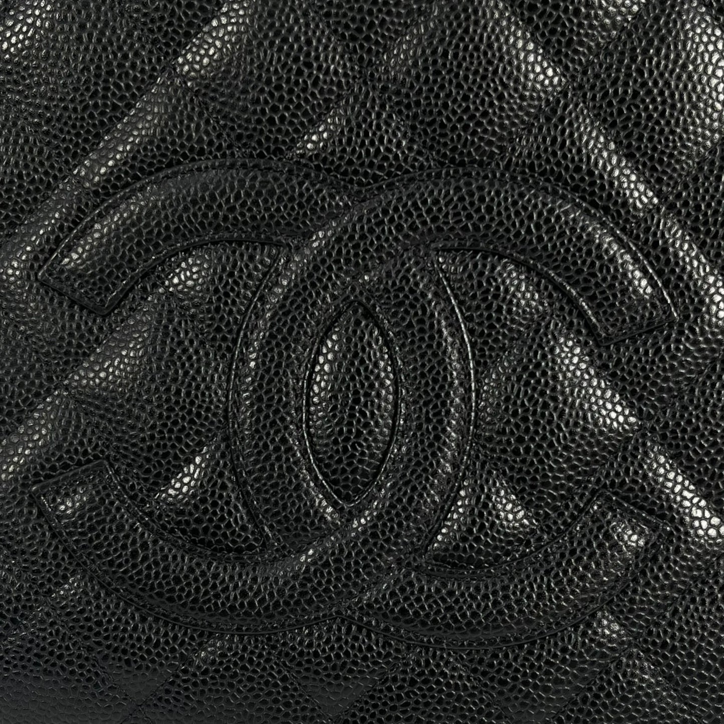 CHANEL Materasse PST Caviarskin Chain Tote Bag - Black