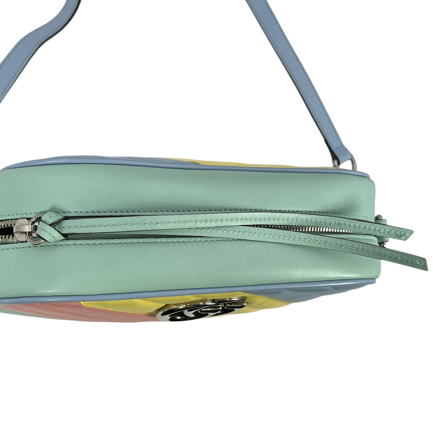 GUCCI GGマーモント キルティング レザー チェーンショルダーバッグ - マルチカラー