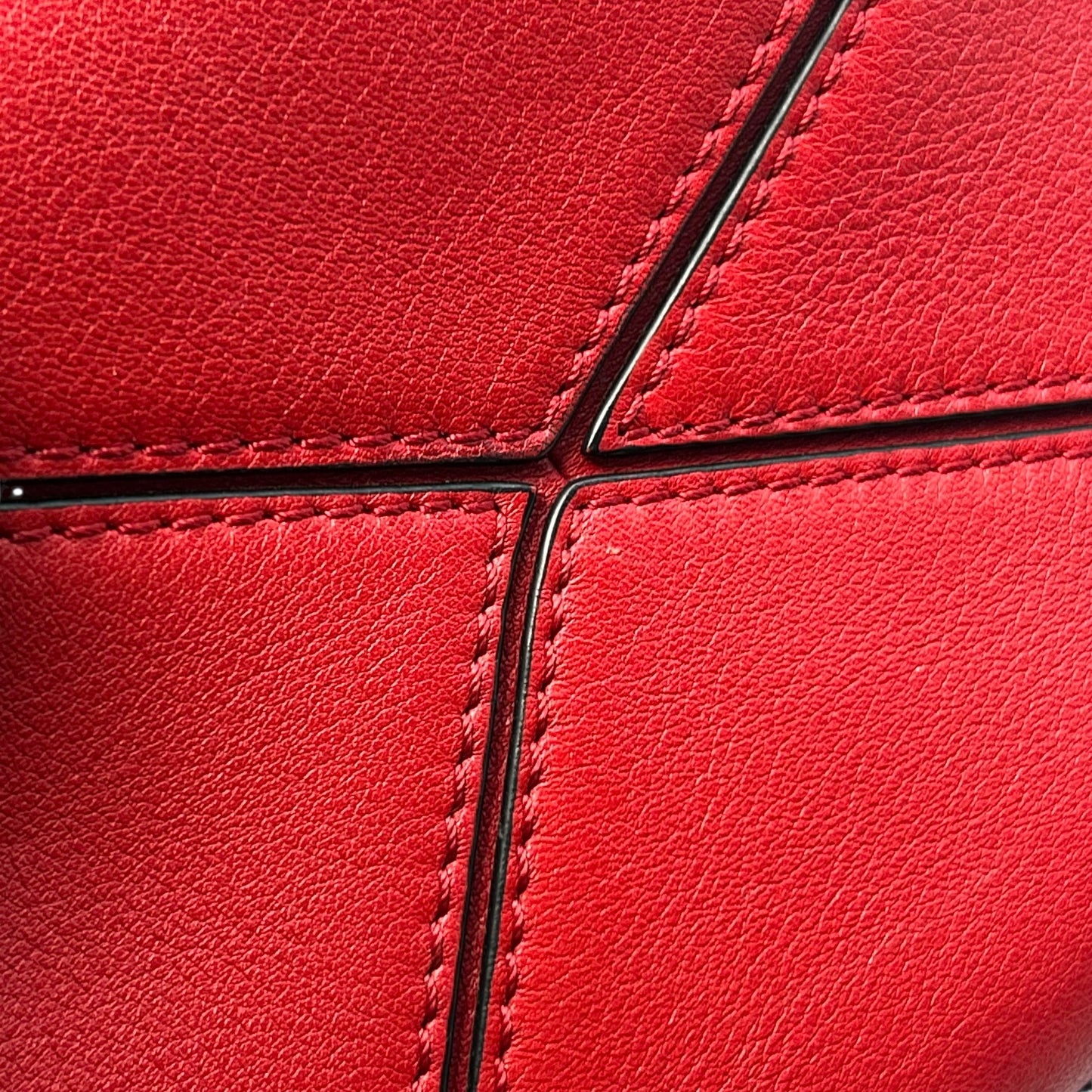 LOEWE Puzzle Mini Bag Red Hand Bag - Red
