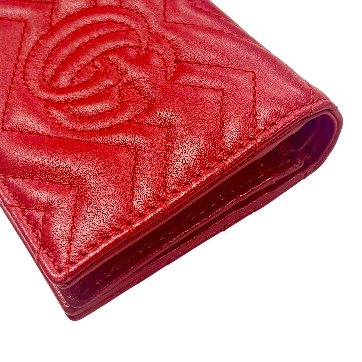 GUCCI GG Marmont Compact Wallet - Red