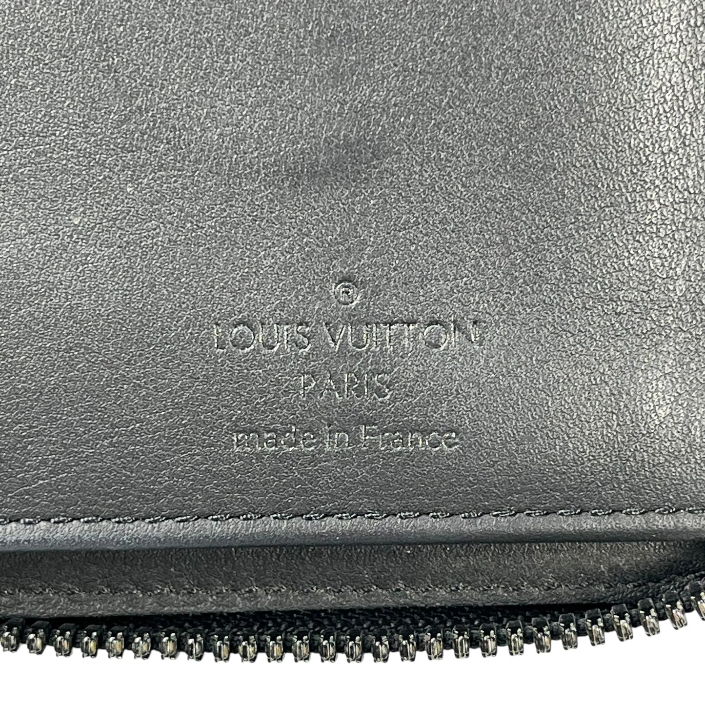 Louis Vuitton Vertical Monogram Taurillon Zippy Long Wallet - Black 