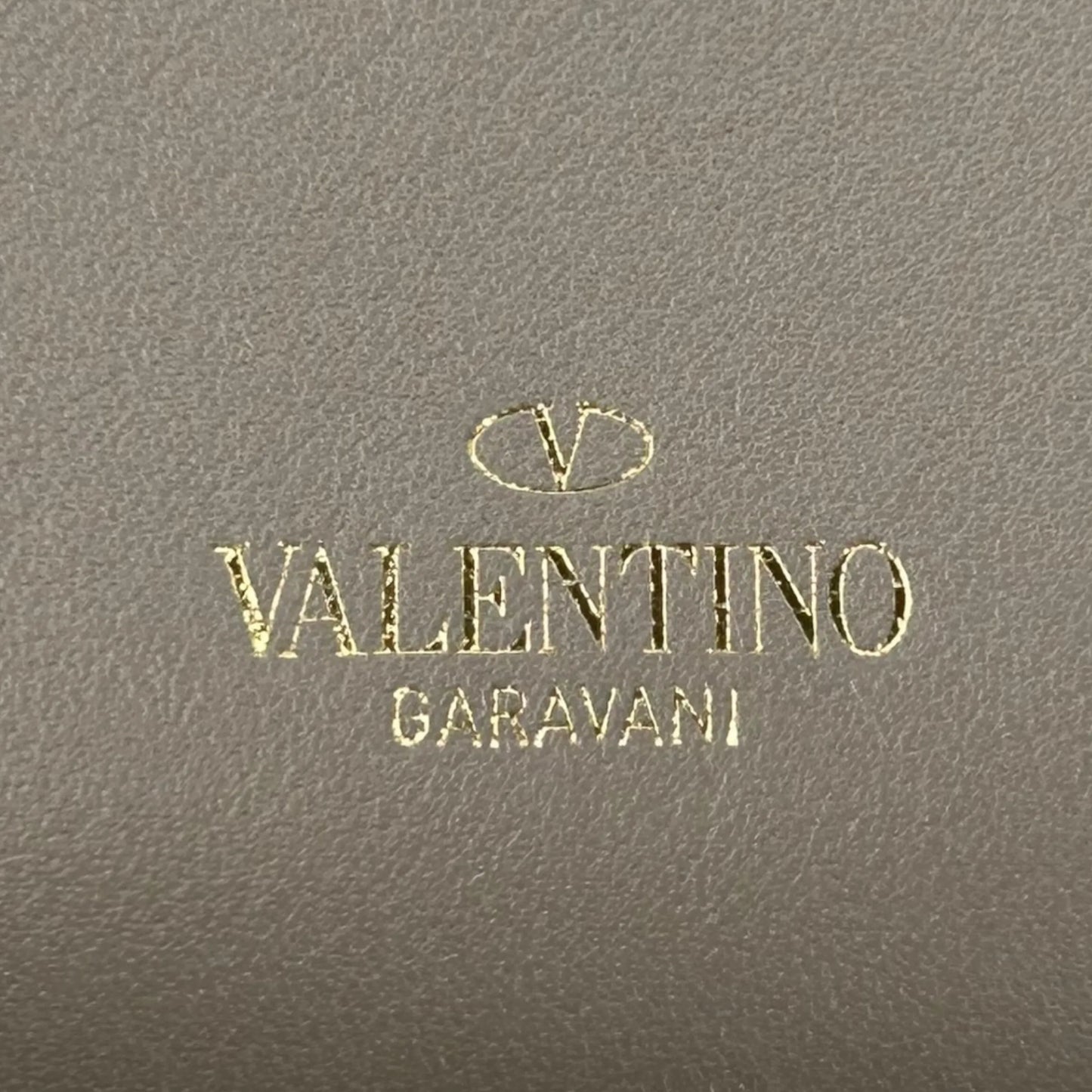 Valentino Rockstud Round Fastener Long Wallet - Gray