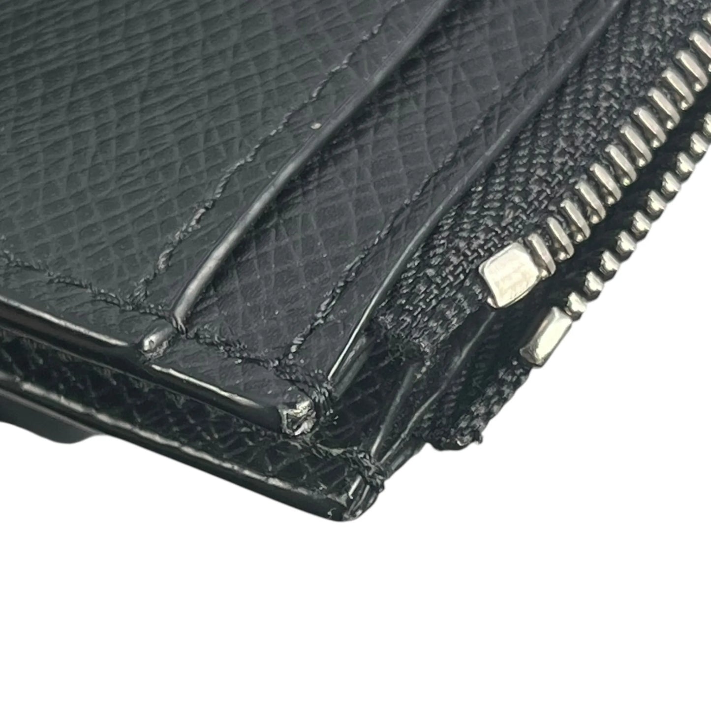 LOUIS VUITTON Taiga Leather Card Case and Coin Purse - Black 