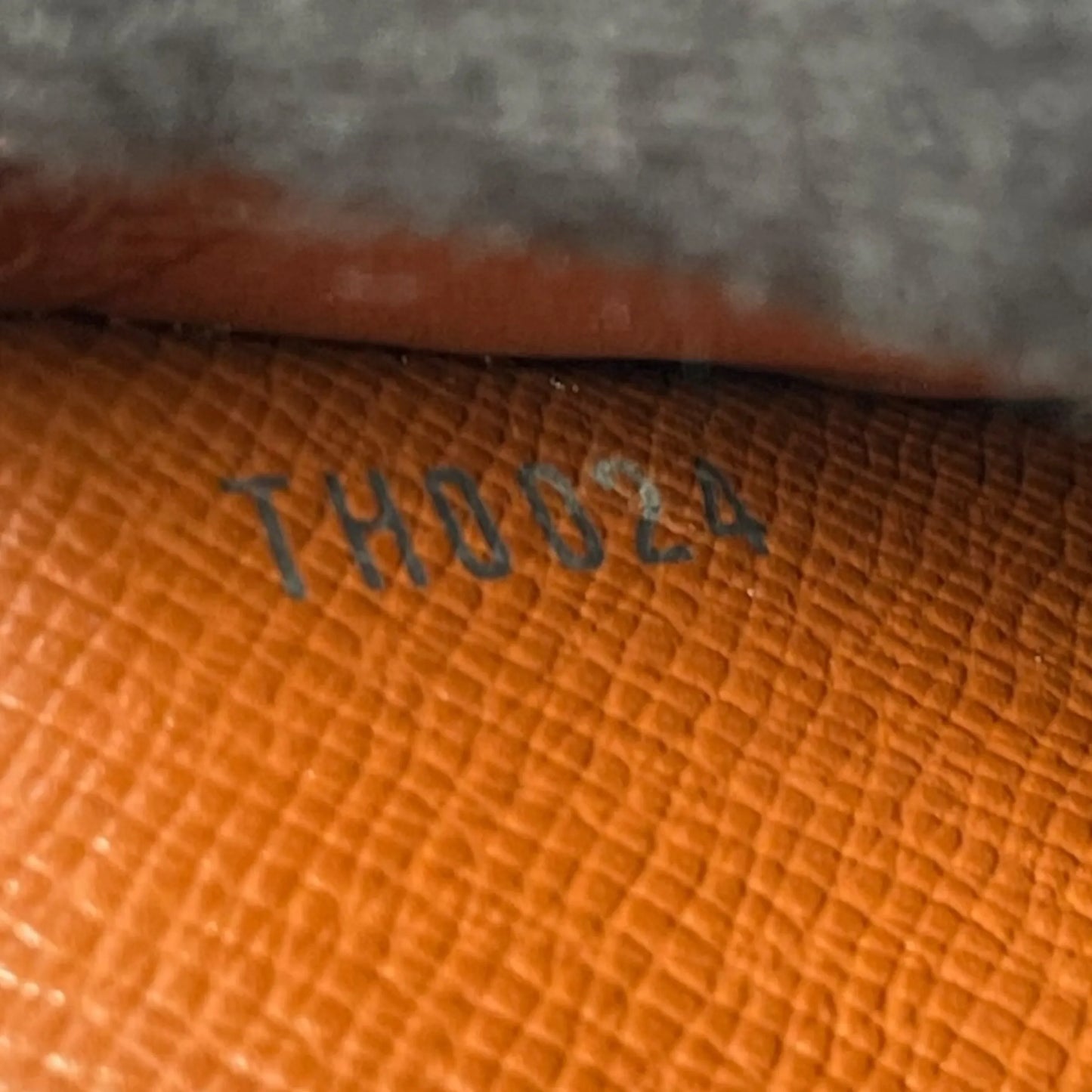 LOUIS VUITTON Portefeuille Long Wallet - Brown 