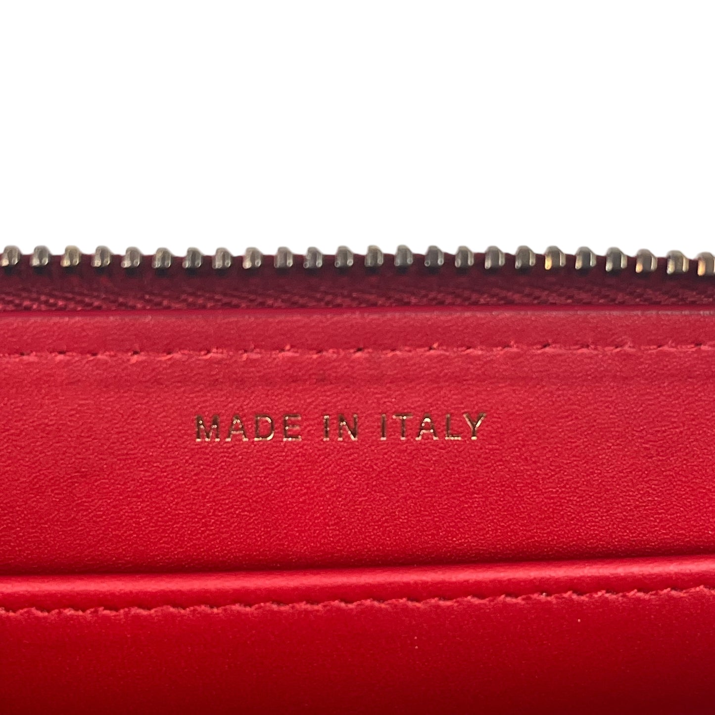 CHANEL Matelasse 2.55 Round Fastener