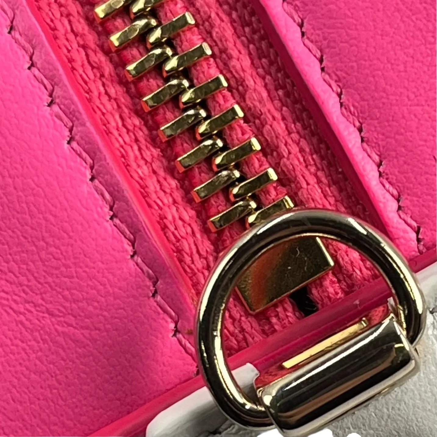 Dior Vibe Small Bowling Bag Handbag/Shoulder Bag - Pink 