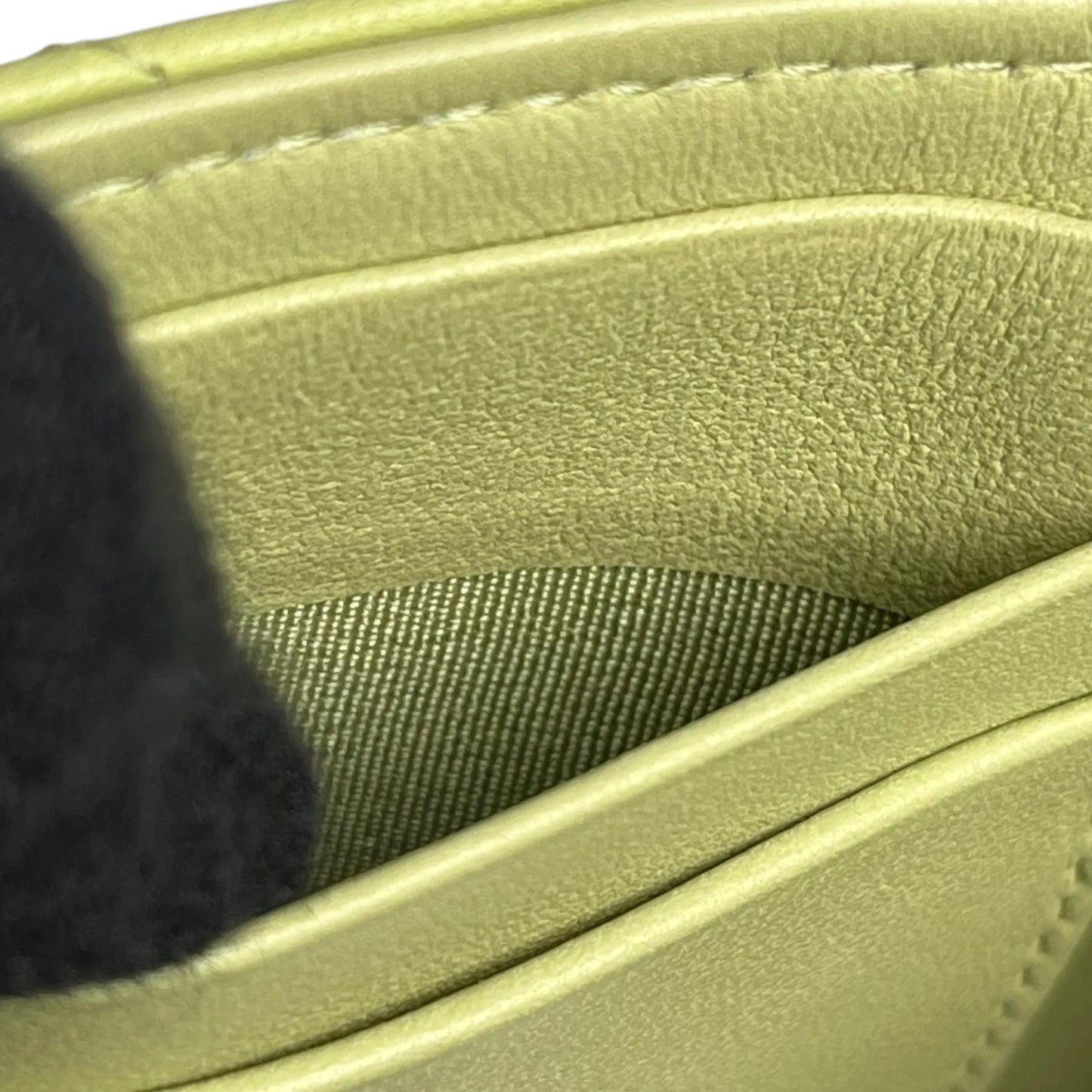 CHANEL Materasse Lambskin Card Case - Lime Yellow