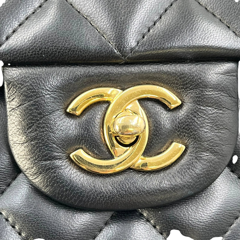 CHANEL Matelasse W-flap Chain Shoulder Bag - Black 
