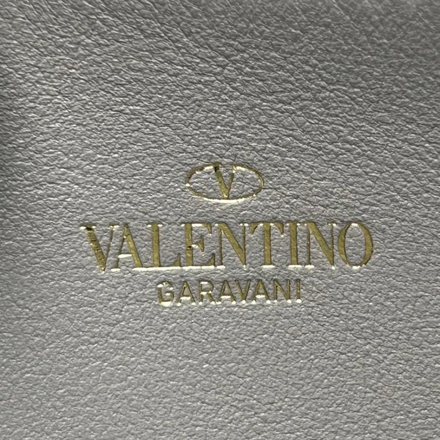 Valentino Rockstud Round Fastener Long Wallet - Gray