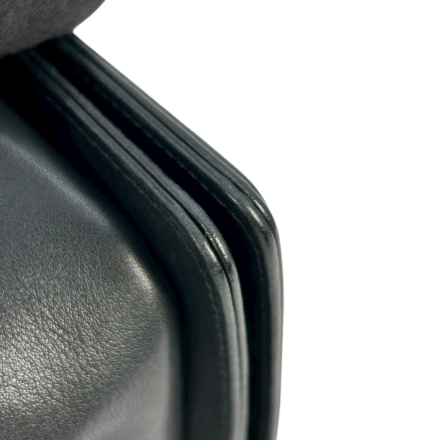 CHANEL Boy Chanel Hand Bag Shoulder Bag - Black