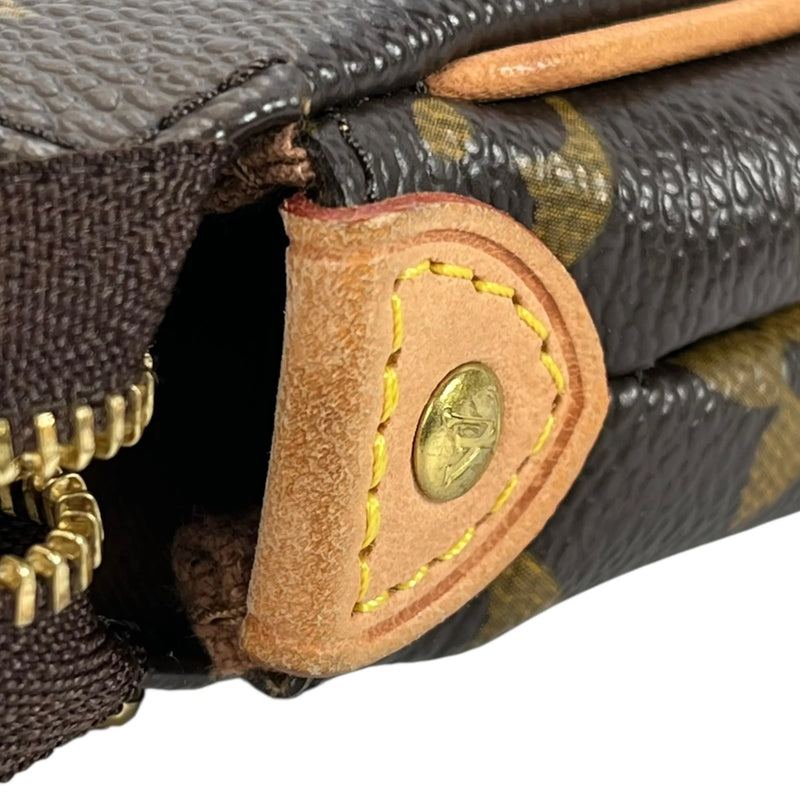 LOUIS VUITTON Eva Clutch Monogram Canvas Shoulder Bag - Brown