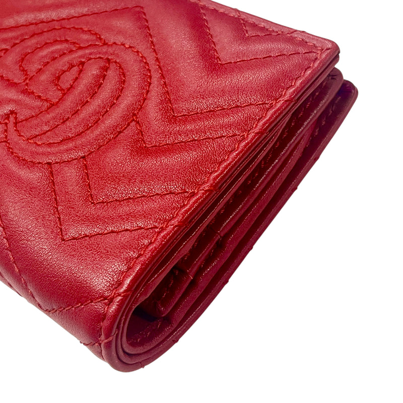 GUCCI GG Marmont Compact Wallet - Red