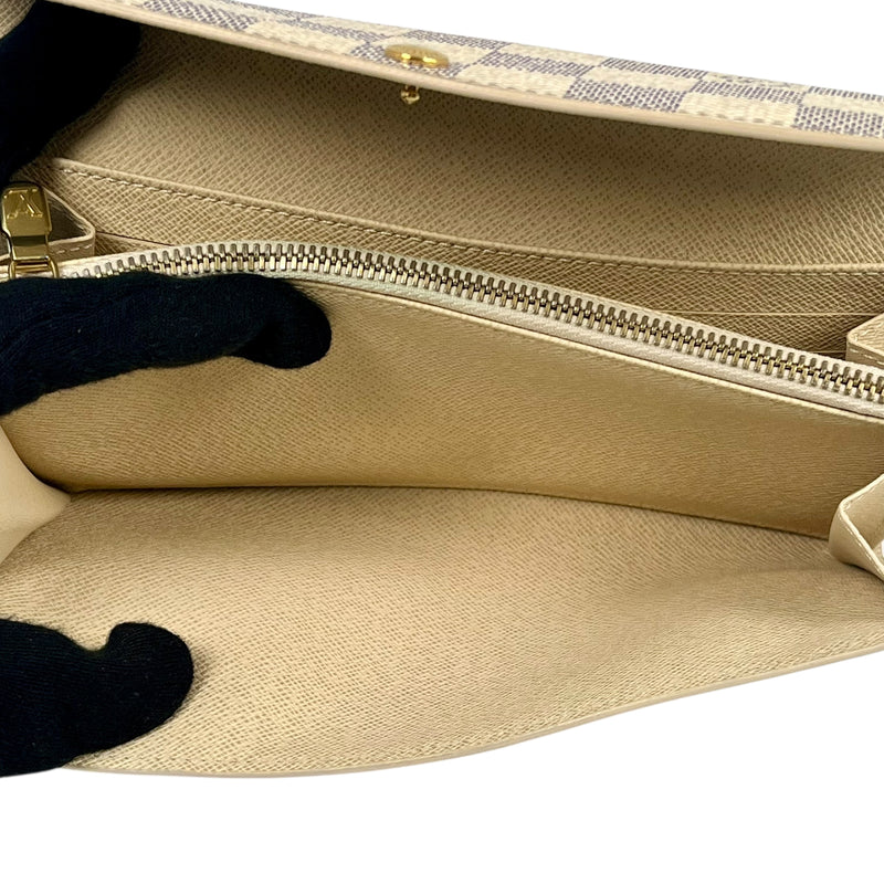 Louis Vuitton Damier Portefeille Sarah Long Wallet - White