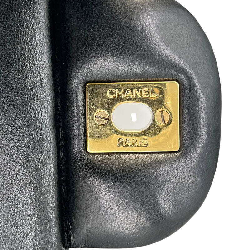 CHANEL Matelasse W-flap Chain Shoulder Bag - Black 