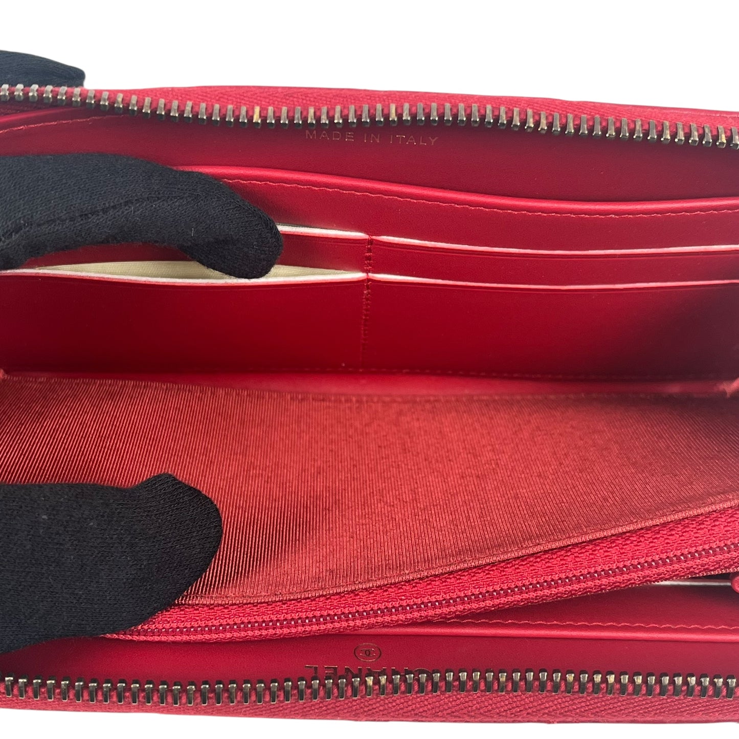 CHANEL Matelasse 2.55 Round Fastener