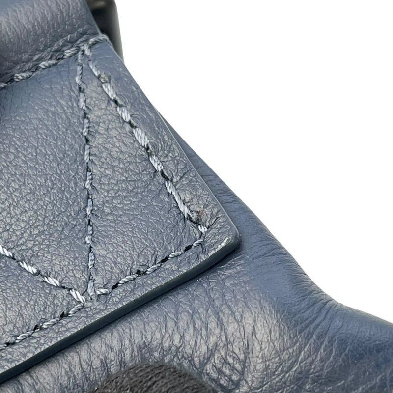 Louis Vuitton Monogram Shadow Discovery Bum Bag Body Bag - Navy