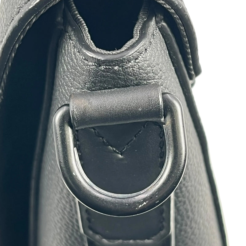 Louis Vuitton テイクオフ メッセンジャー PM カーフレザー ショルダーバッグ - ブラック