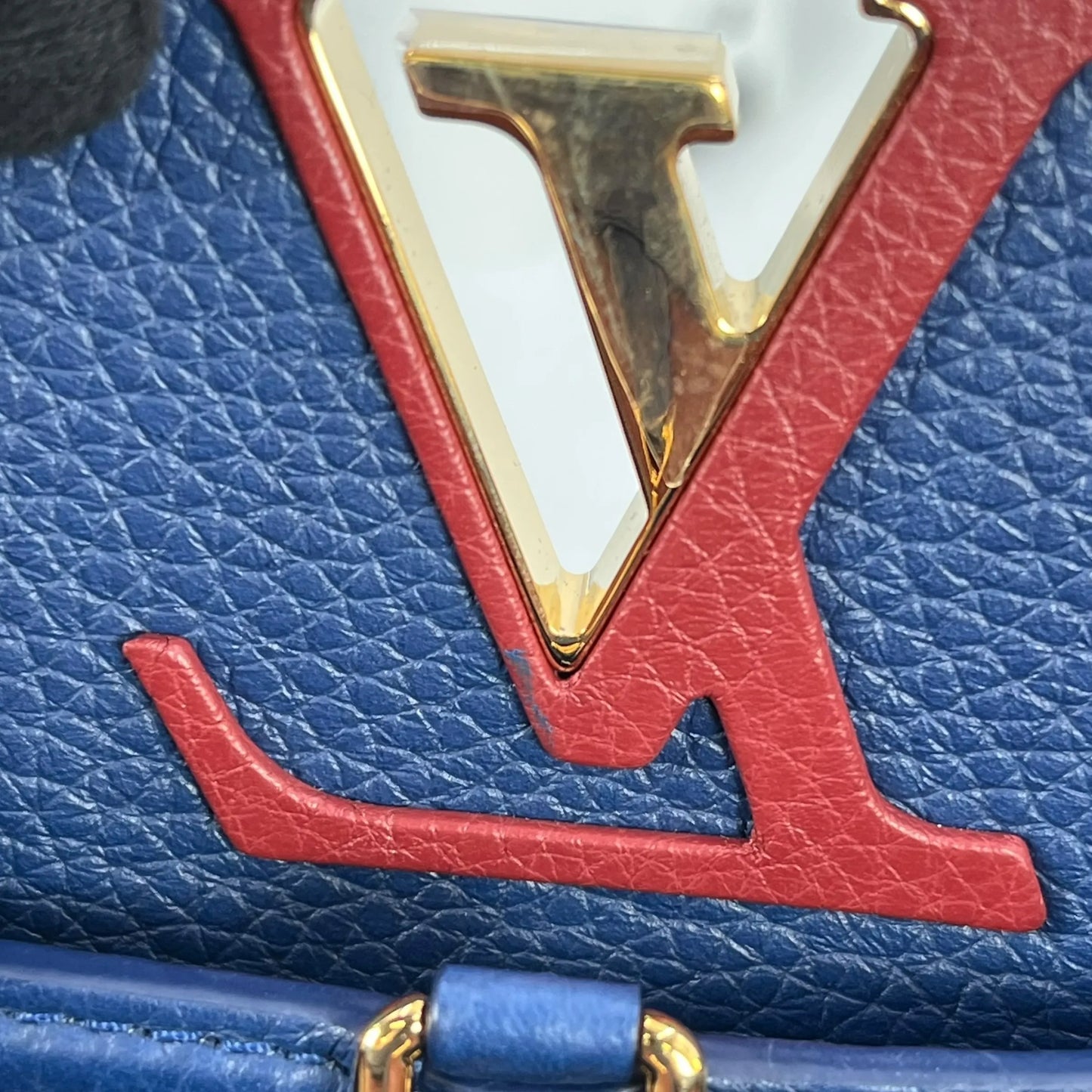 Louis Vuitton Capucines MM Taurillon Leather Hand Bag - Navy Blue