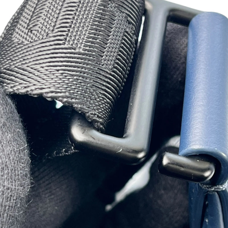 Louis Vuitton Monogram Shadow Discovery Bum Bag Body Bag - Navy