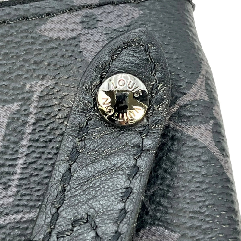Louis Vuitton Trio Messenger Monogram Eclipse Shoulder Bag - Black
