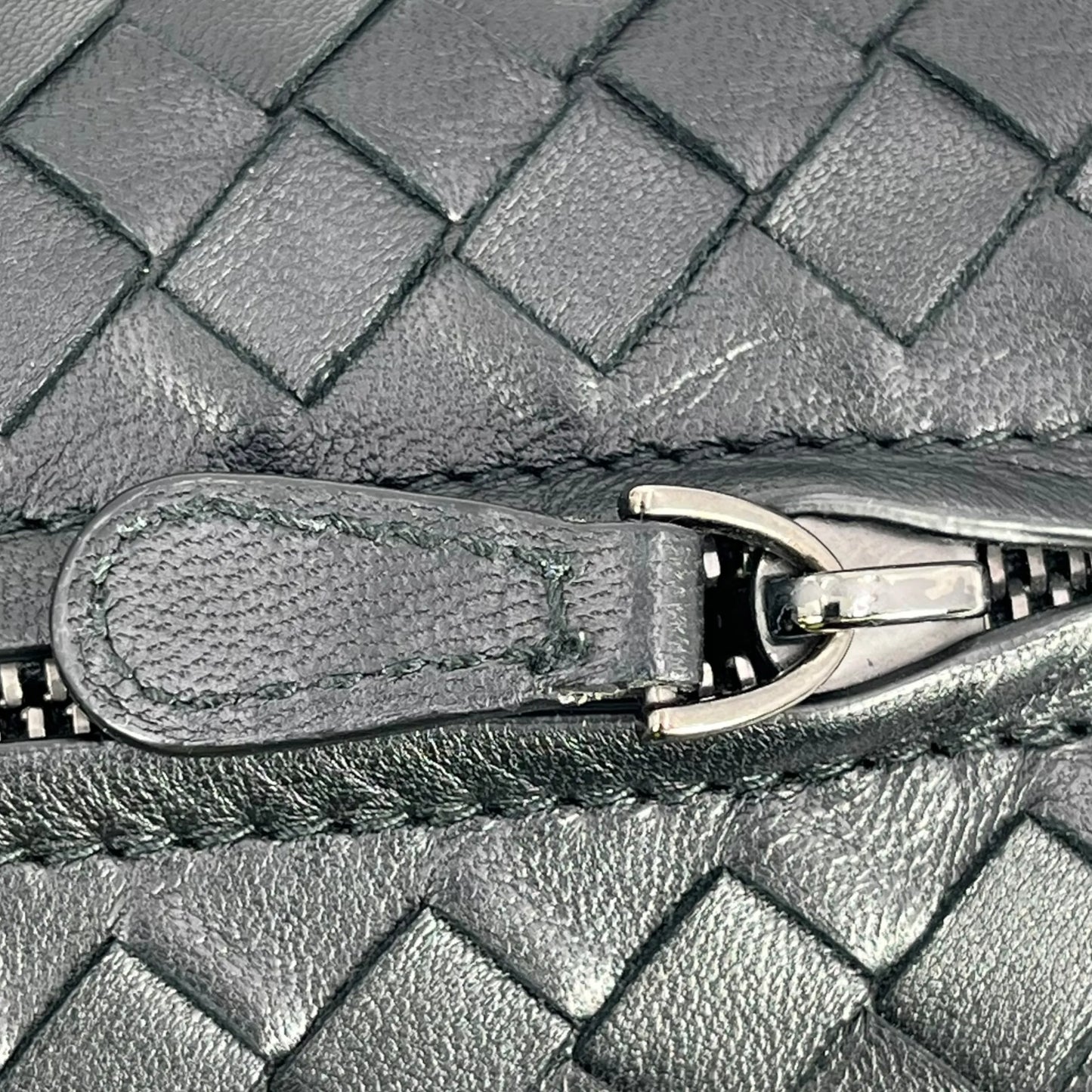 BOTTEGA VENETA Intrecciato Leather Long Wallet - Black 
