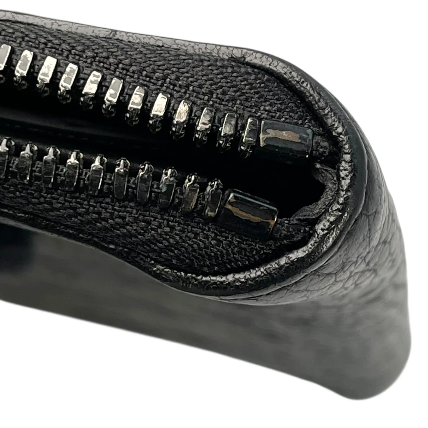 Louis Vuitton Vertical Monogram Taurillon Zippy Long Wallet - Black 