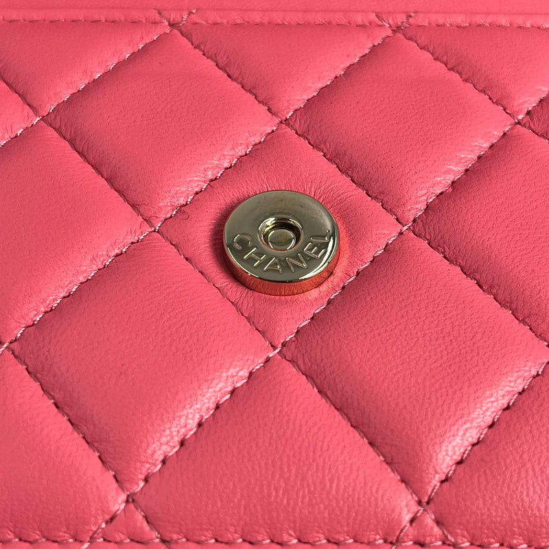 CHANEL Materasse Lamb Skin Chain Wallet - Pink