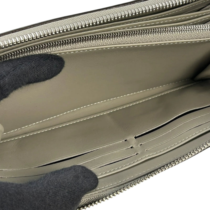 Louis Vuitton Monogram Mahina Long Wallet - Silver