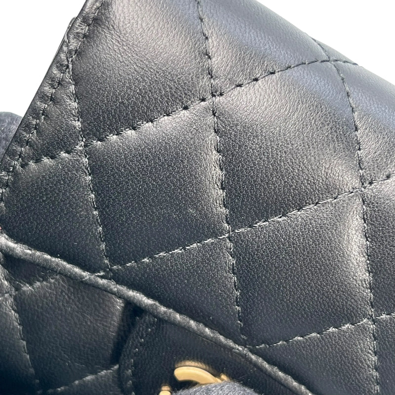 CHANEL Matelasse Classic Flap Compact Wallet Lambskin - Black