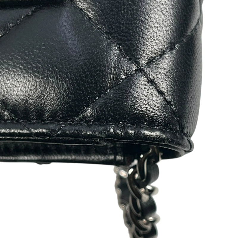 CHANEL Matelasse Lamskin Chain Wallet - Black
