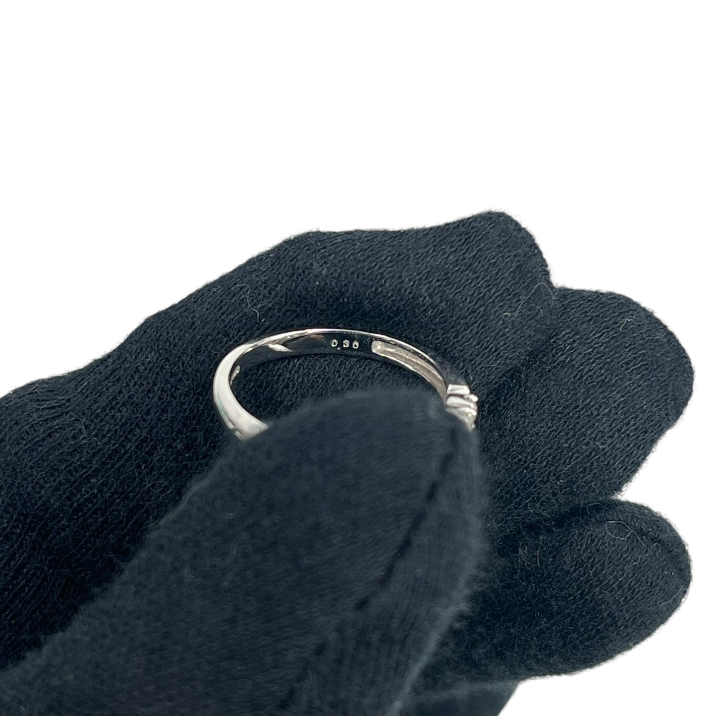 14K White Gold 0.30 Carat Diamond Ring