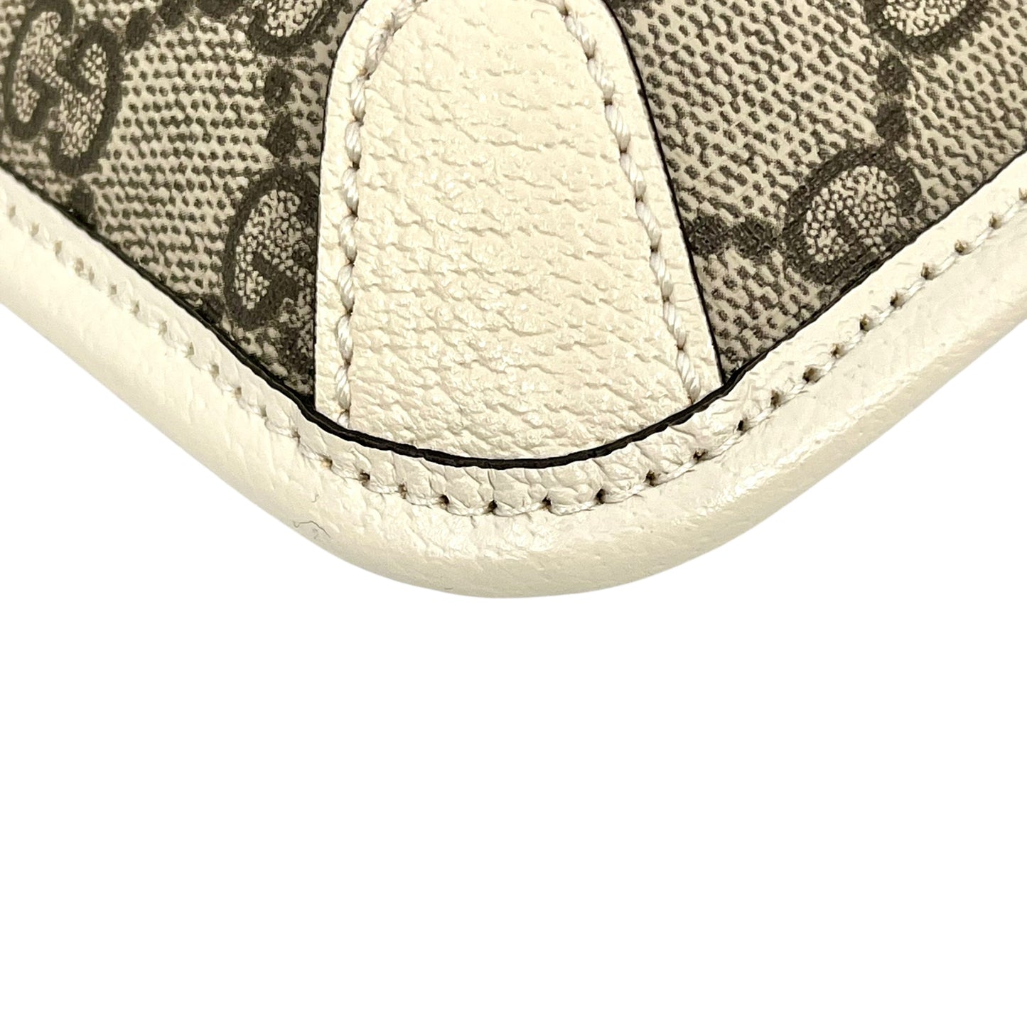 GUCCI GGsupreme Ohidia