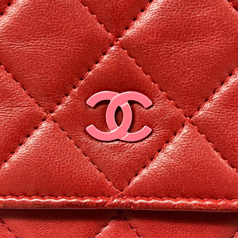 CHANEL Matelasse Chain Wallet Shoulder Bag - Red