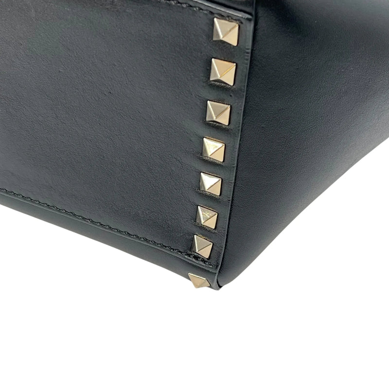 Valentino Garavani Rockstud Hand Bag Shoulder Bag - Black