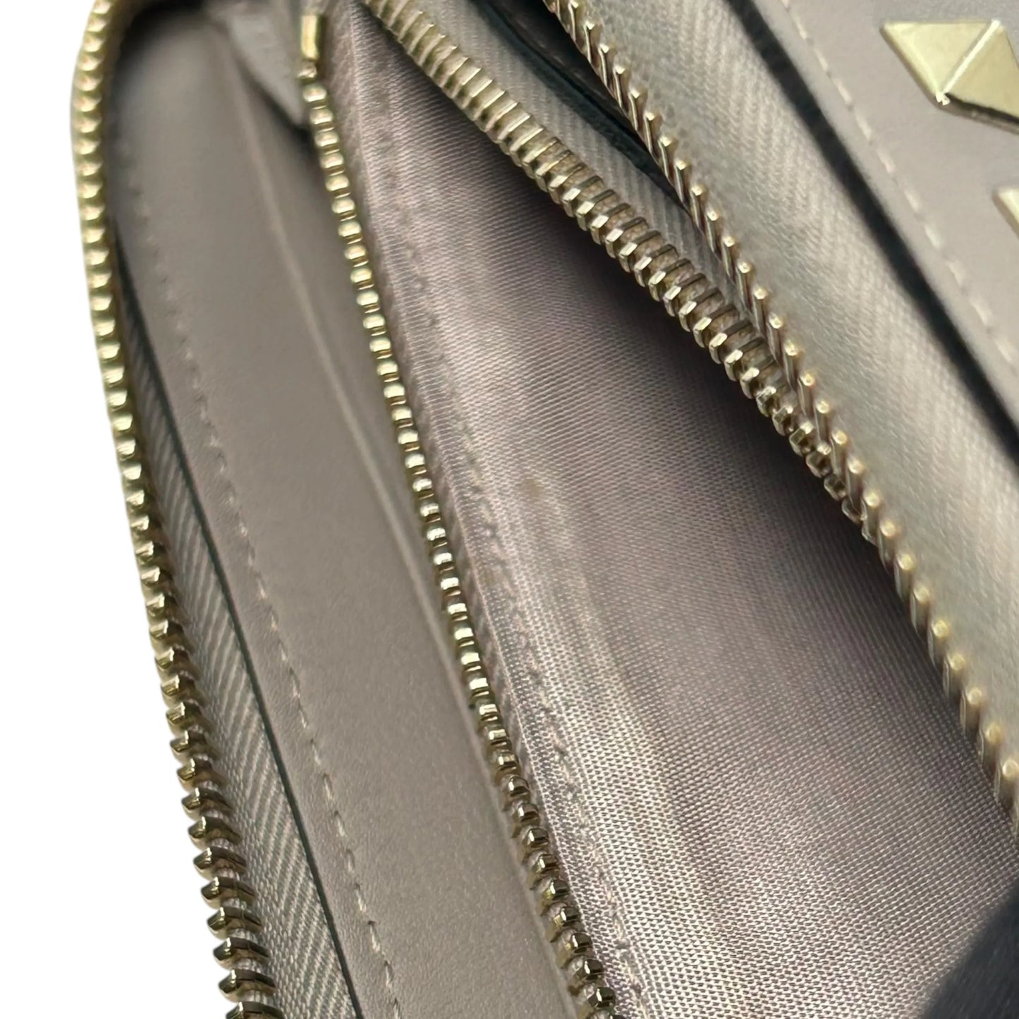 Valentino Rockstud Round Fastener Long Wallet - Gray