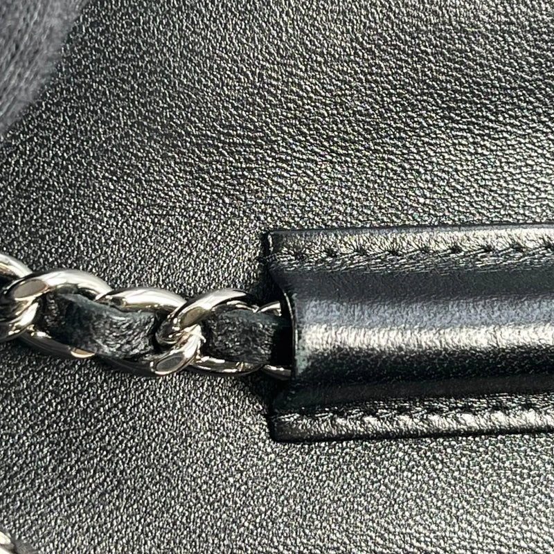 CHANEL Matelasse Lamskin Chain Wallet - Black
