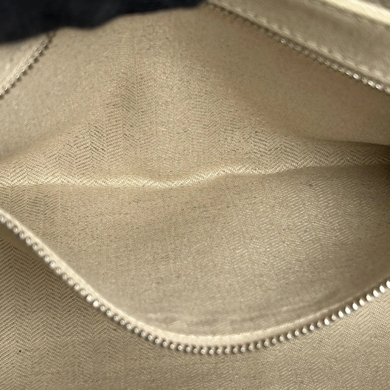 Loewe レザー ショルダーバッグ - ホワイト