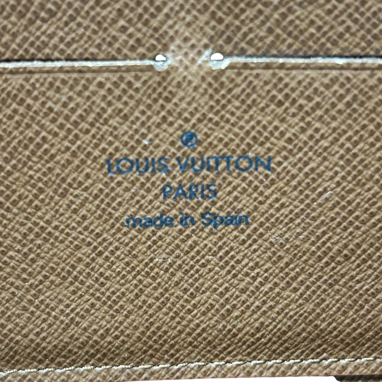 Louis Vuitton Zippy wallet