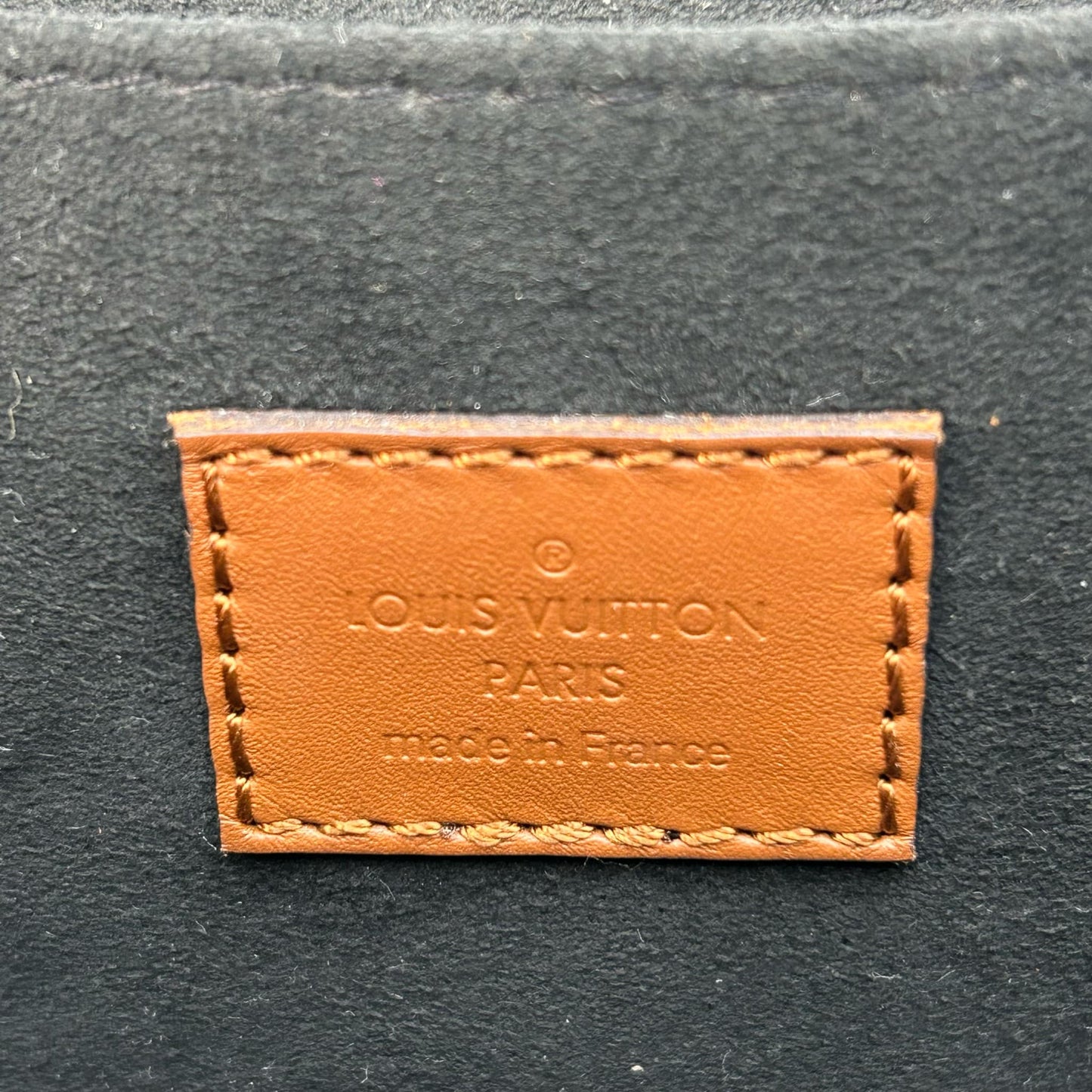 Louis Vuitton Dauphine MM