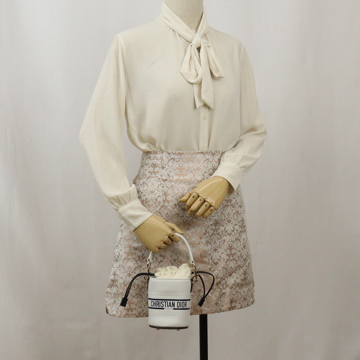 Dior Vibe Micro Bucket Bag Pochette Leather Shoulder Bag - White