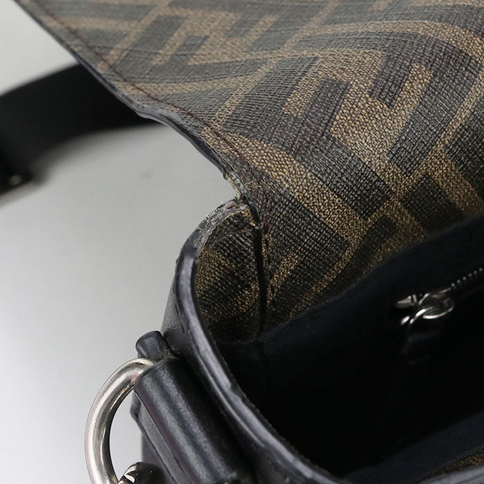 FENDI ダイアゴナル PVC ショルダーバッグ - ブラウン