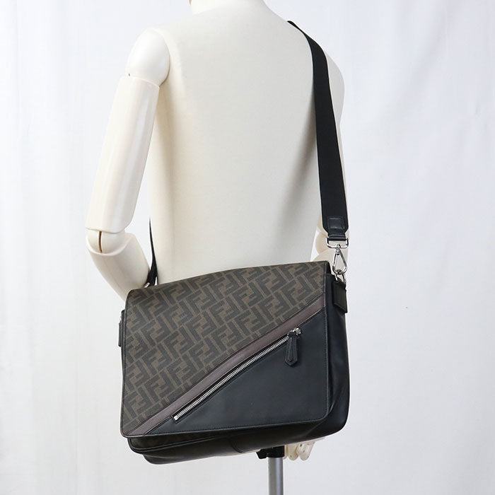 FENDI ダイアゴナル PVC ショルダーバッグ - ブラウン