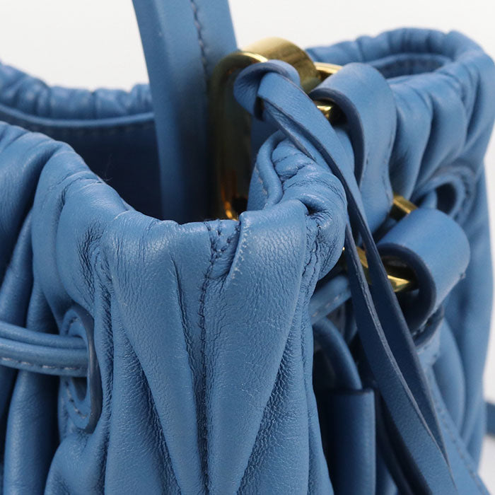 MIUMIU マトラッセ レザー ハンドバッグ ショルダーバッグ - ブルー