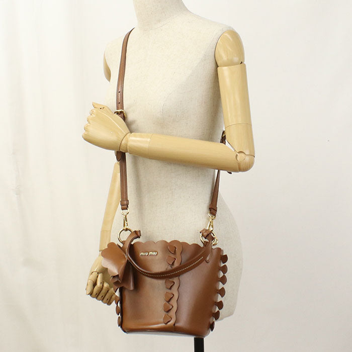MIUMIU カーフスキン ハンドバッグ ショルダーバッグ - ブラウン